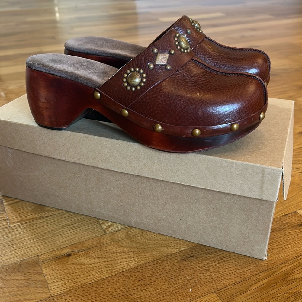 Calleen Cordero Brown Leather Clogs with Stud Accents